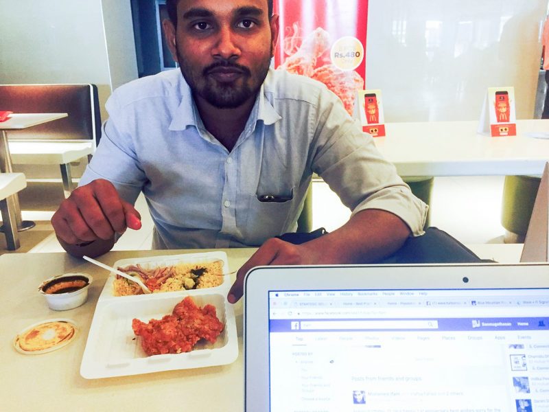 Lunch time with our Developer #itsignature #seo #mobile_friendly #website
